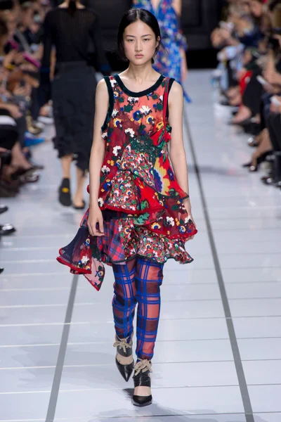 Look 35